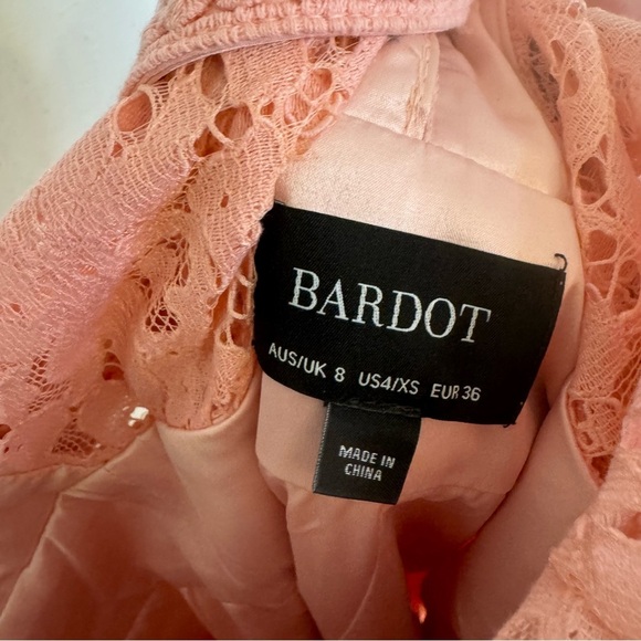BARDOT Morgan Front Slit Lace Cocktail Dress in Blush Pink Sz. 4 XS - Picture 7 of 7